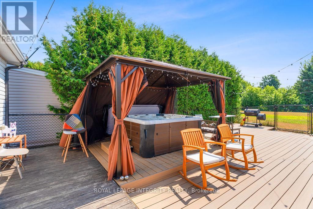Photo 39 of 2234 Laval Street, Clarencerockland ON