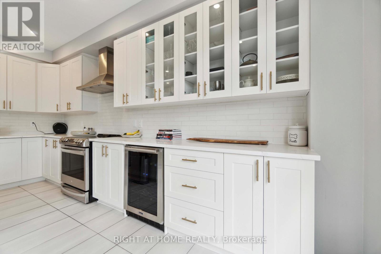 Photo 13 of 259 Joshua Street, Ottawa ON