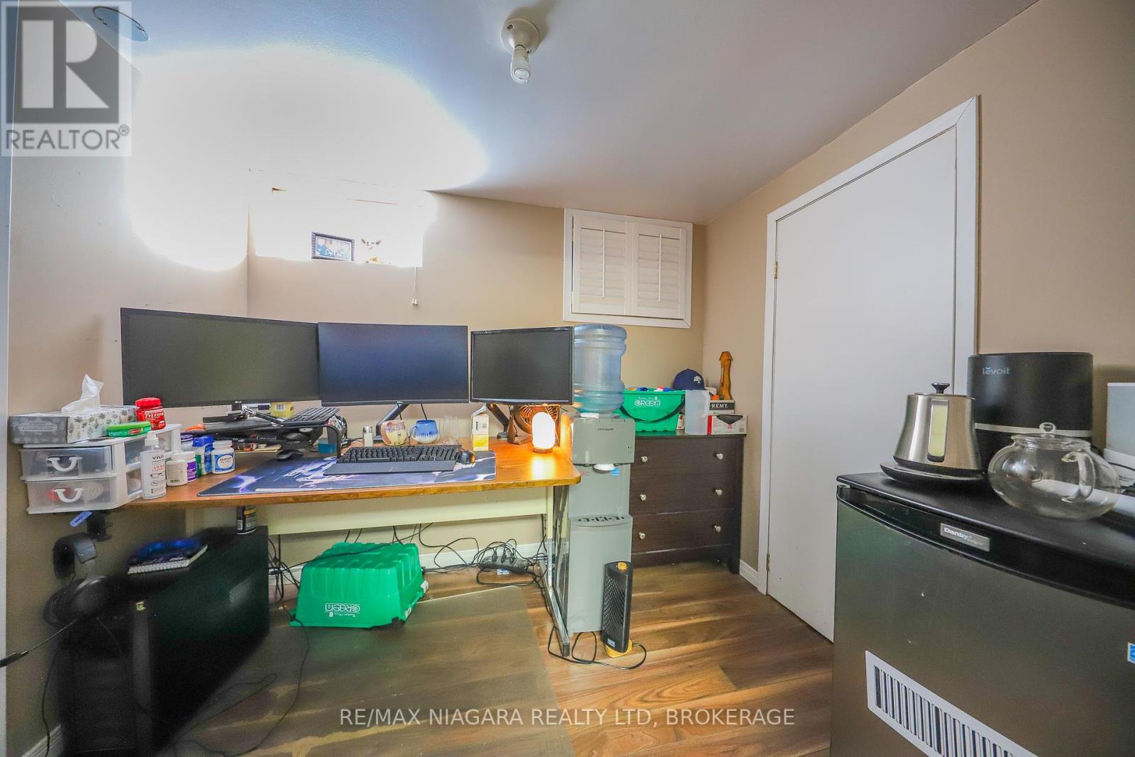 Photo 11 of 30 Garfield Lane, St Catharines ON