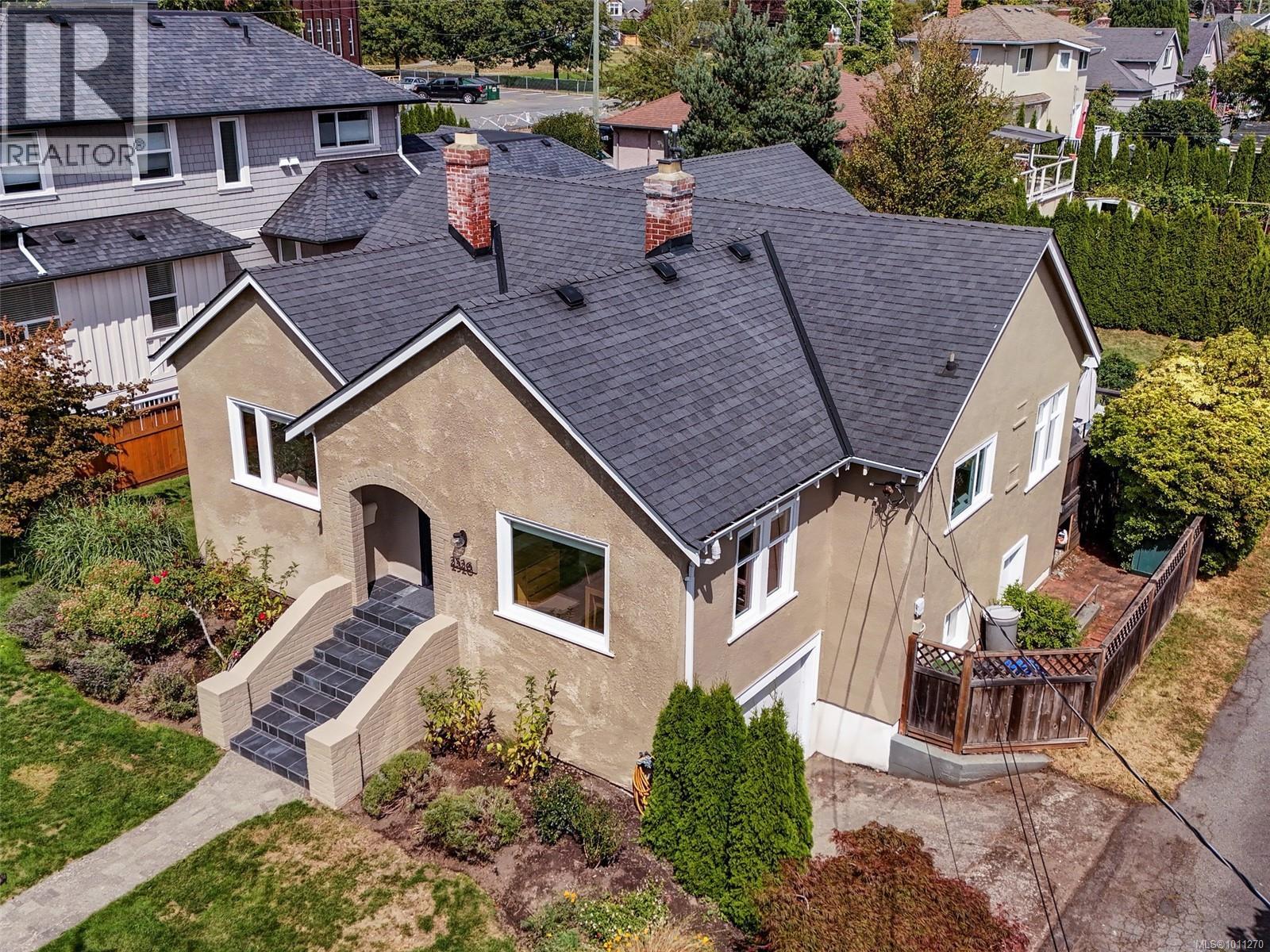 Photo 11 of 2526 Dalhousie St, Oak Bay BC