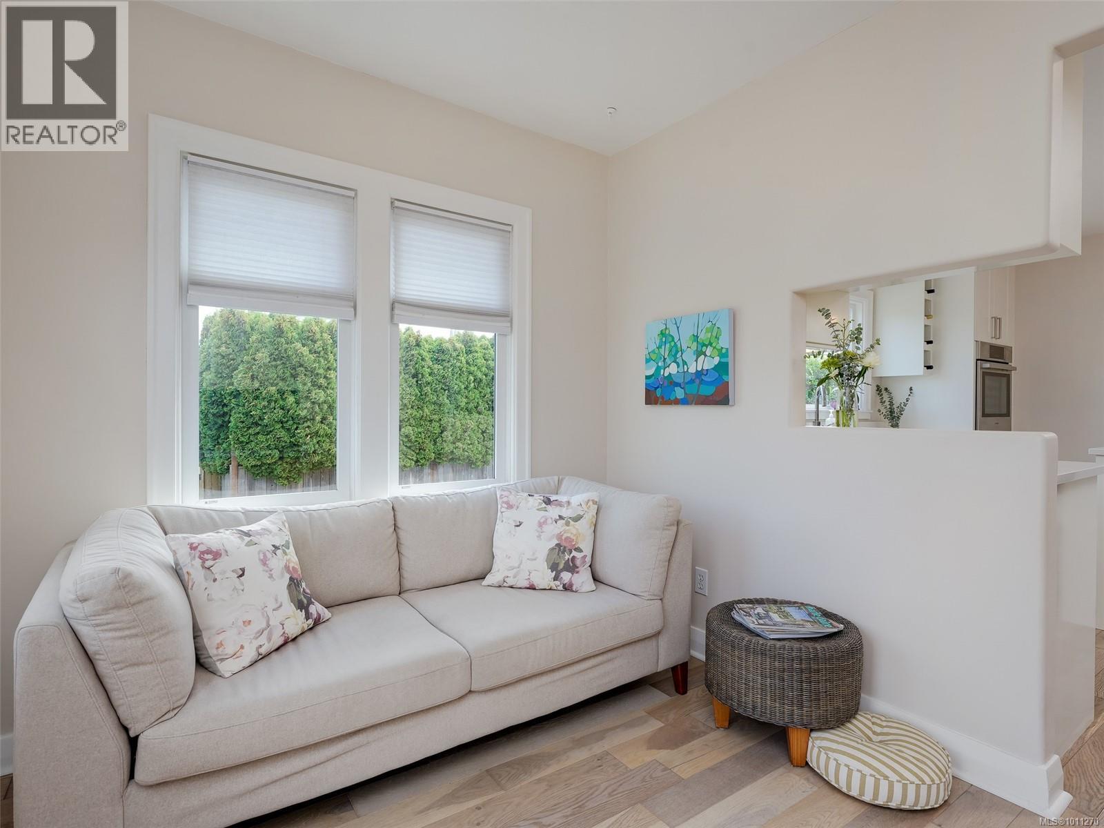 Photo 17 of 2526 Dalhousie St, Oak Bay BC
