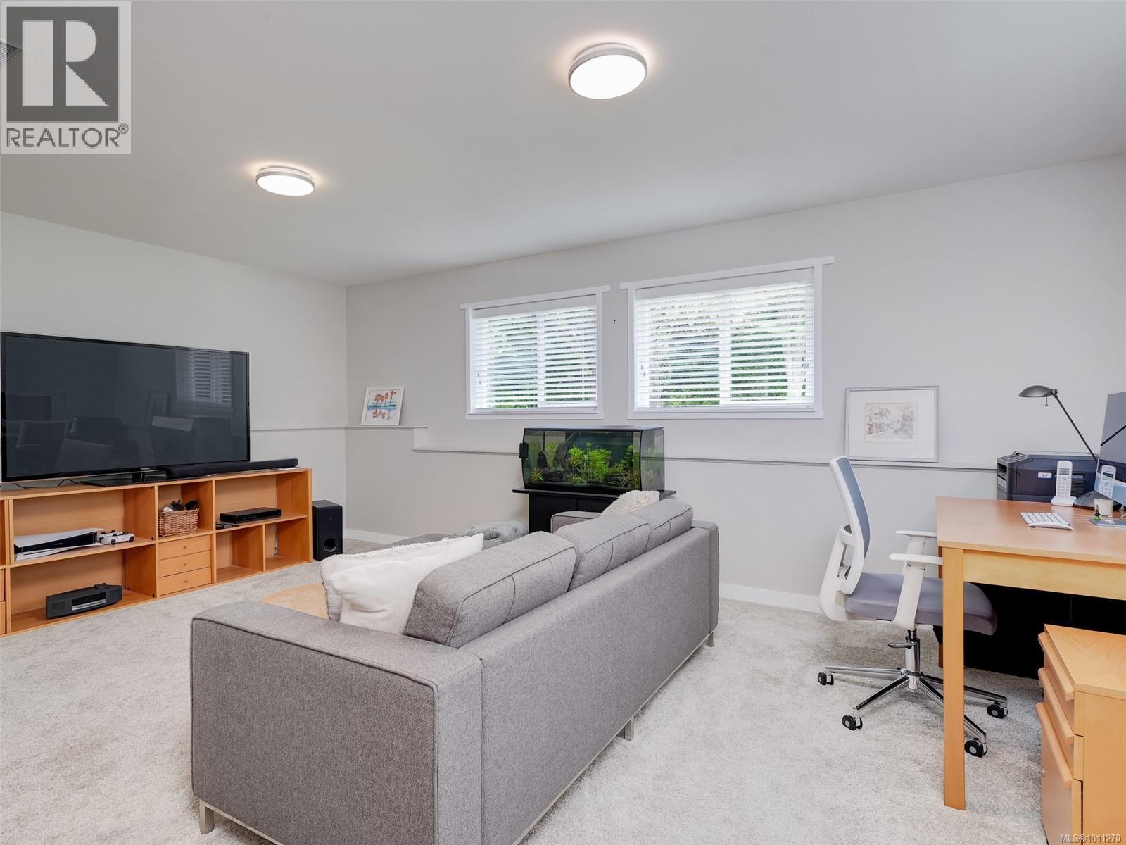 Photo 26 of 2526 Dalhousie St, Oak Bay BC