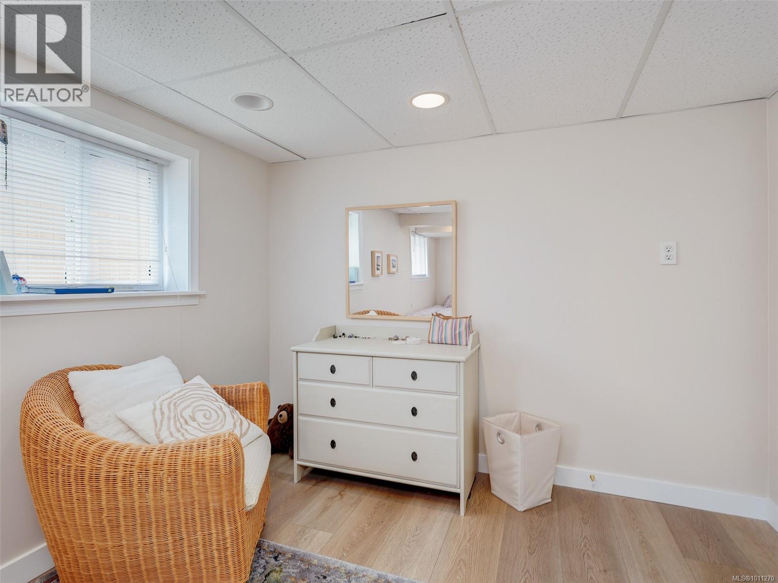 Photo 32 of 2526 Dalhousie St, Oak Bay BC