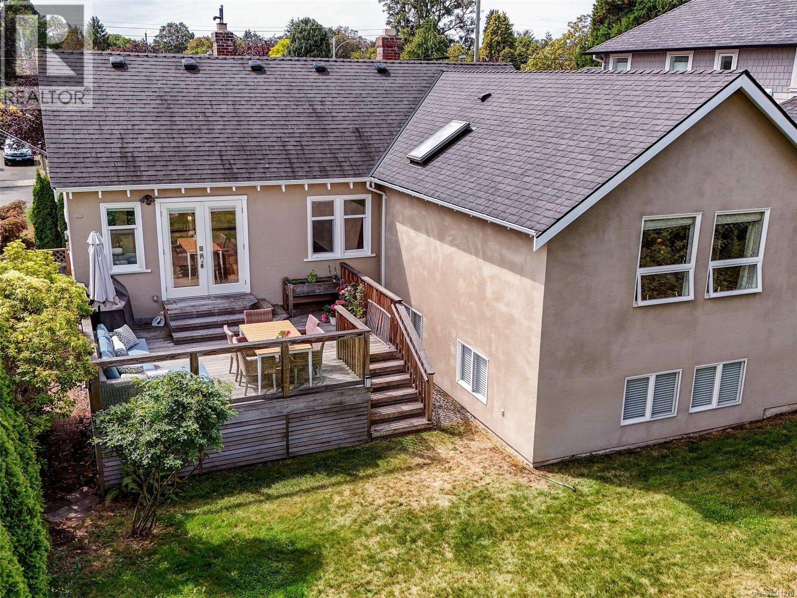 Photo 47 of 2526 Dalhousie St, Oak Bay BC