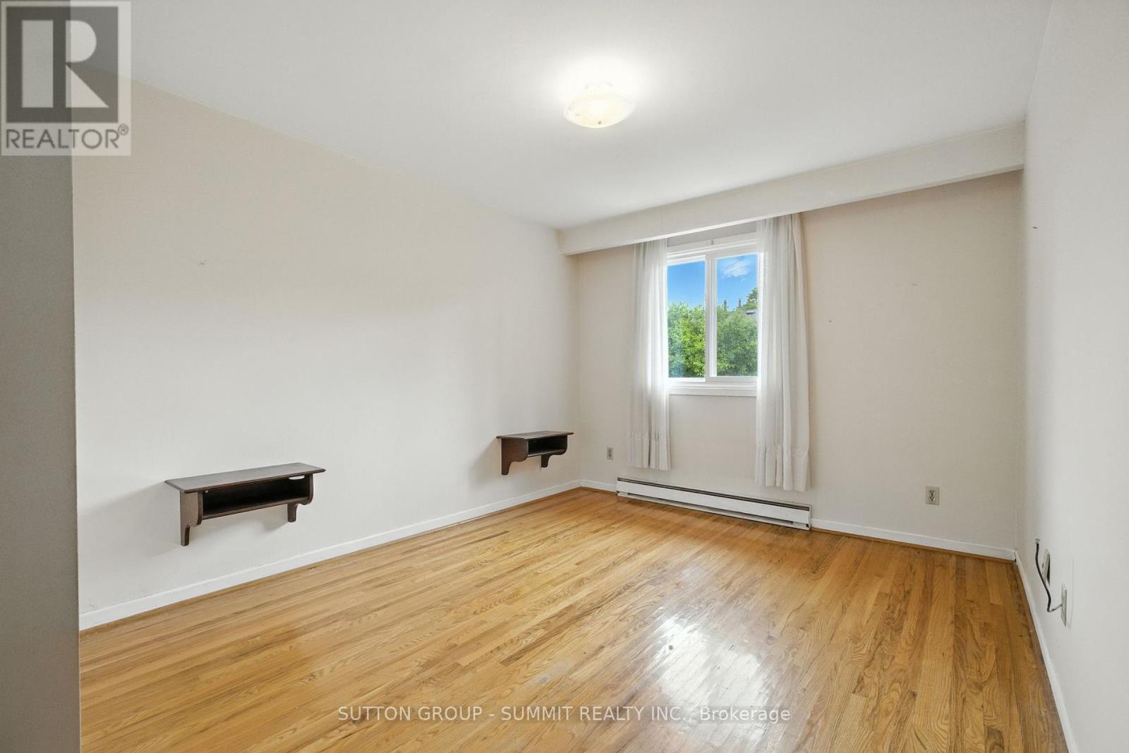 Photo 16 of 17 1450 Sixth Line, Oakville ON