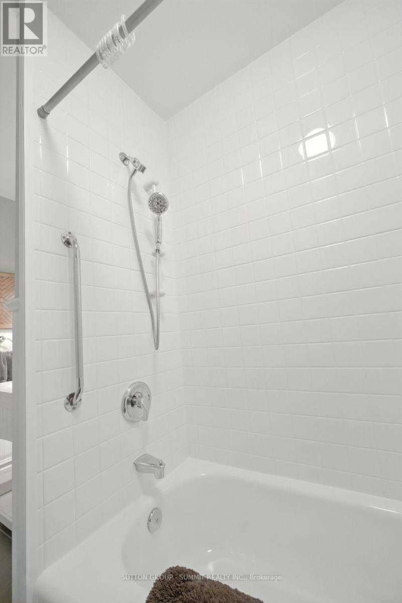 Photo 21 of 17 1450 Sixth Line, Oakville ON