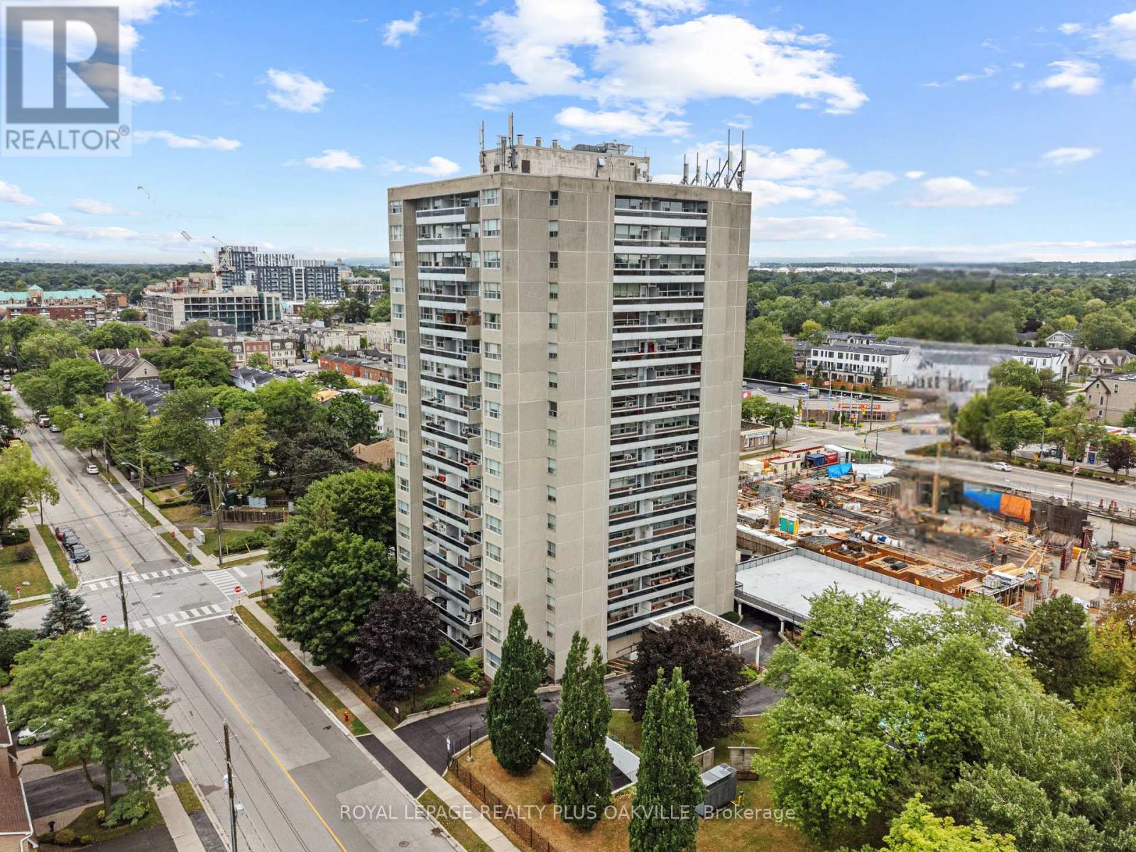 Photo 1 of 508 2263 Marine Drive, Oakville ON