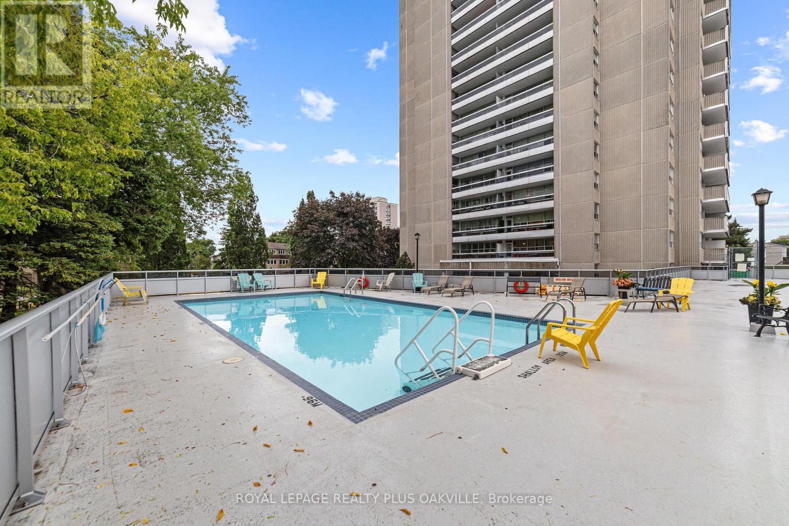 Photo 20 of 508 2263 Marine Drive, Oakville ON