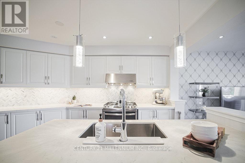 Photo 21 of 32 Davenhill Road, Brampton ON