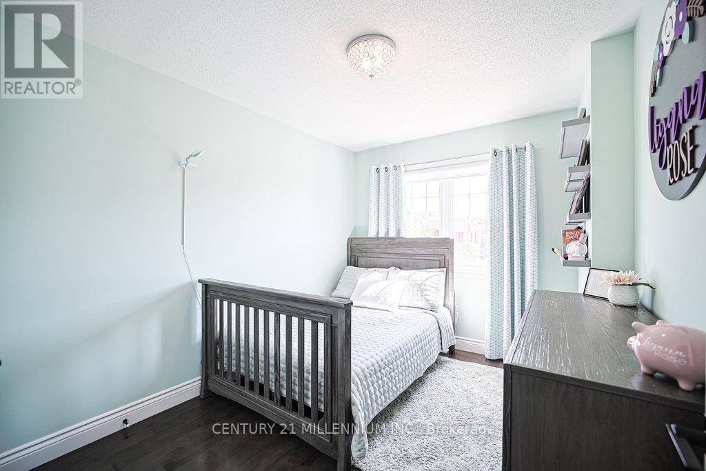 Photo 33 of 32 Davenhill Road, Brampton ON