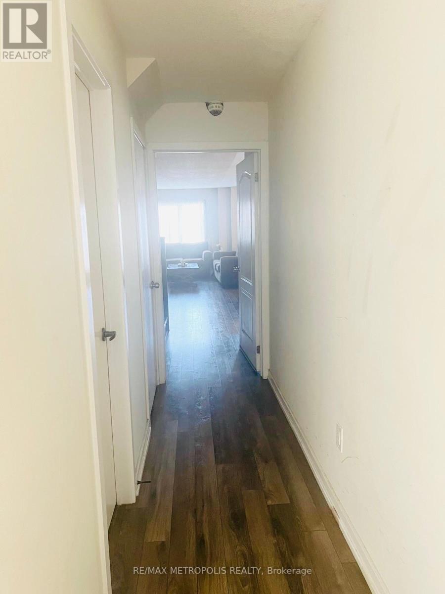Photo 15 of Upper 116 Golden Springs Drive, Brampton ON