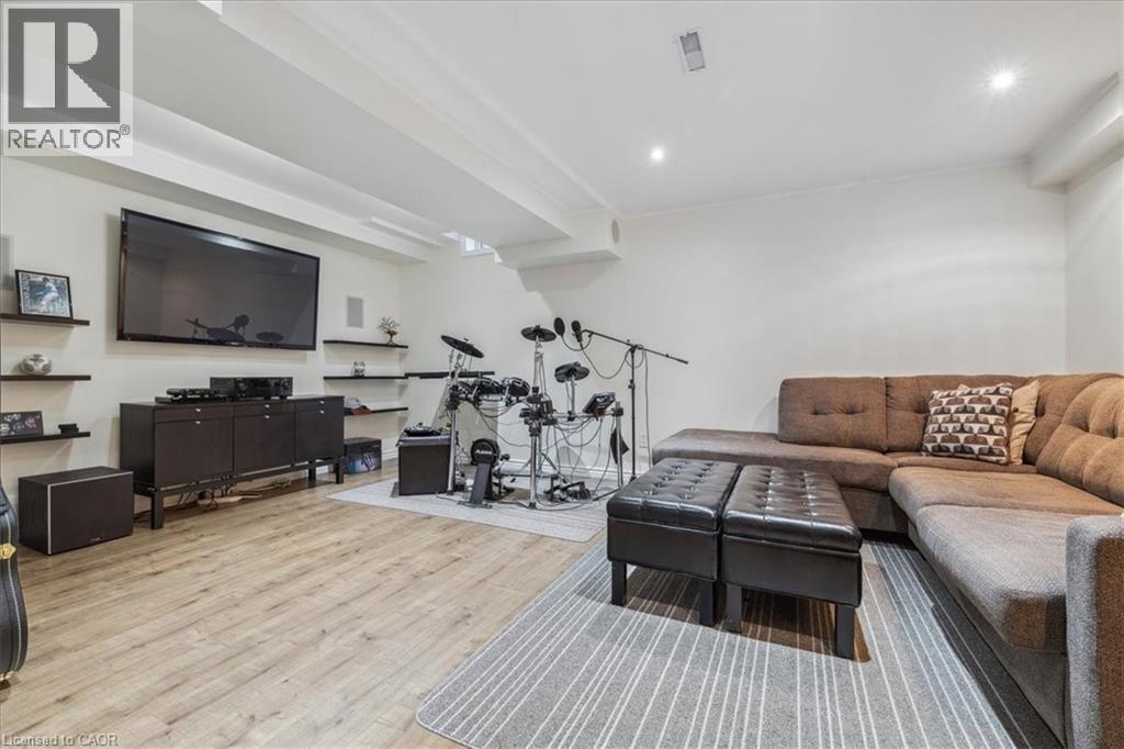 Photo 33 of 2301 Cavendish Drive Unit 150, Burlington ON