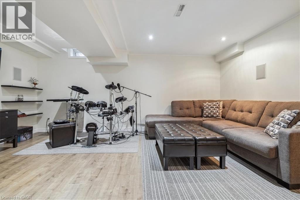 Photo 34 of 2301 Cavendish Drive Unit 150, Burlington ON