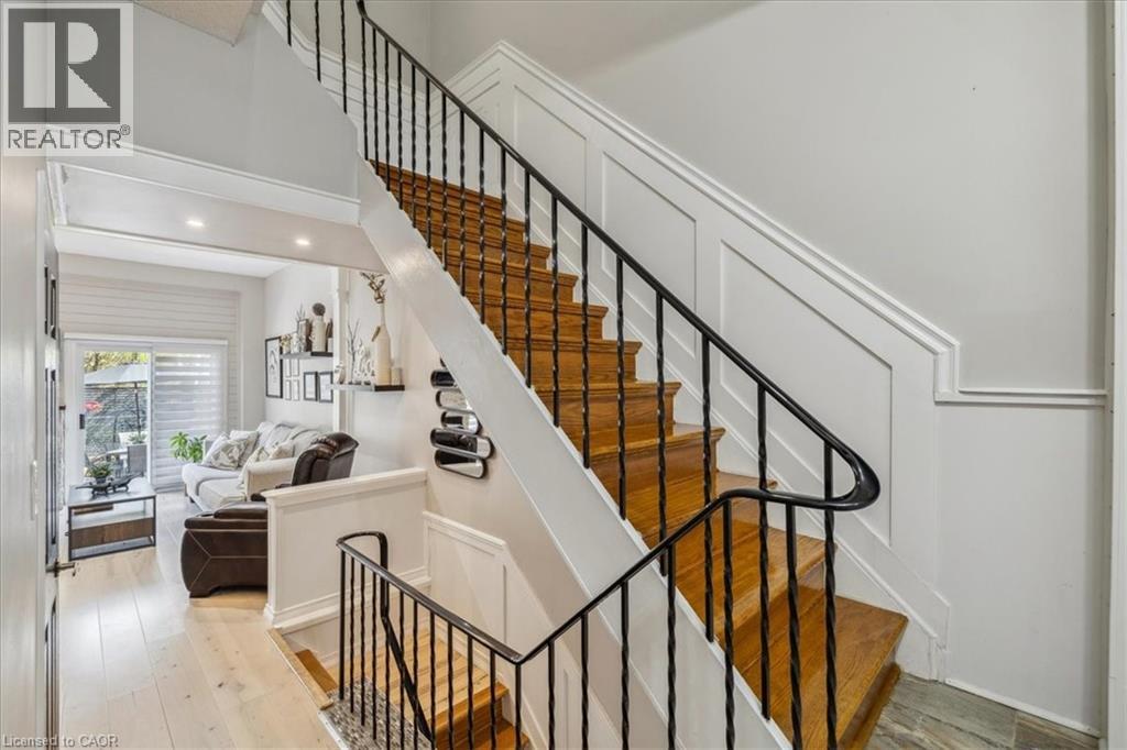 Photo 5 of 2301 Cavendish Drive Unit 150, Burlington ON