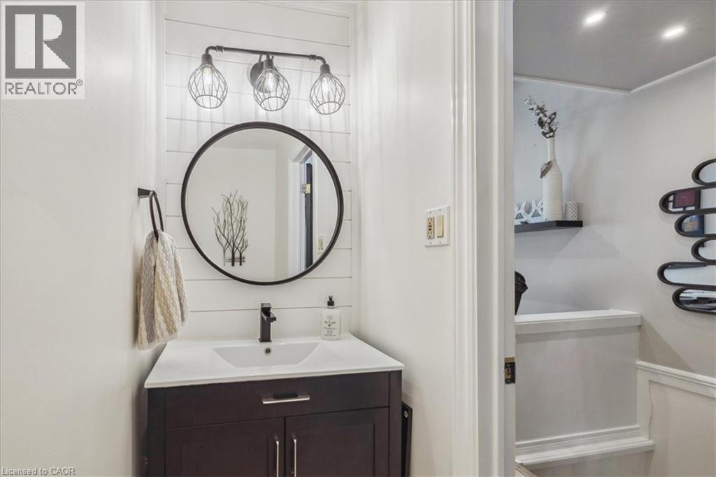 Photo 7 of 2301 Cavendish Drive Unit 150, Burlington ON