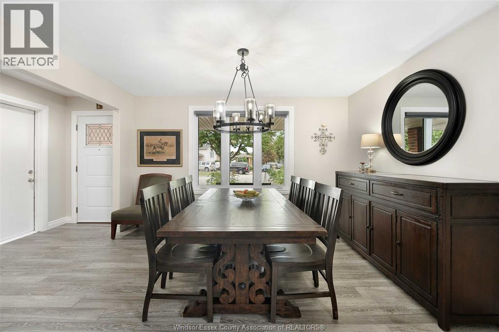 Photo 10 of 1828 Vicky Circle, Windsor ON
