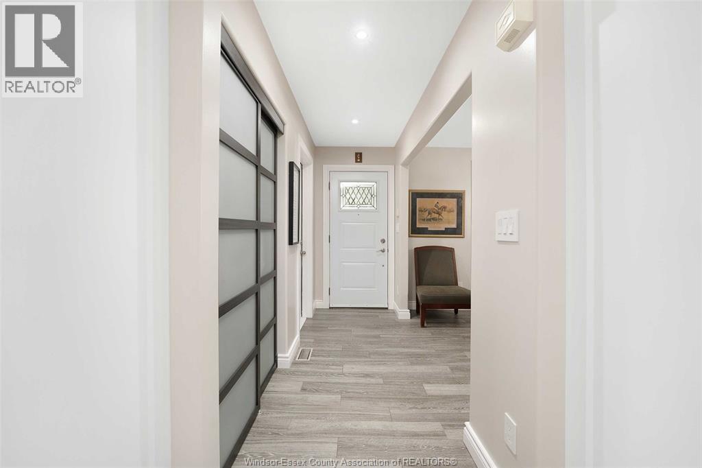 Photo 7 of 1828 Vicky Circle, Windsor ON