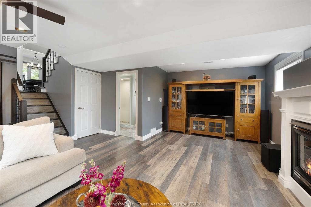 Photo 26 of 1828 Vicky Circle, Windsor ON