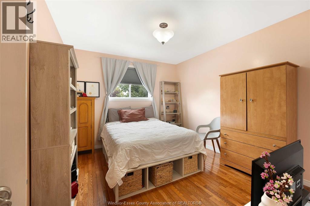 Photo 21 of 1828 Vicky Circle, Windsor ON