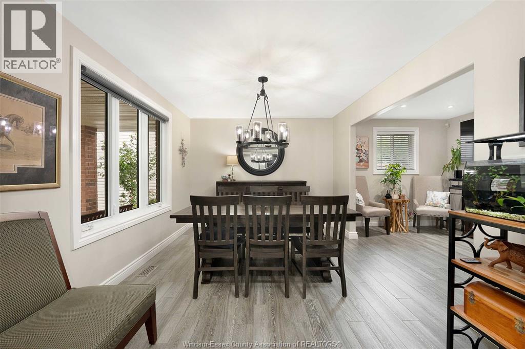 Photo 8 of 1828 Vicky Circle, Windsor ON
