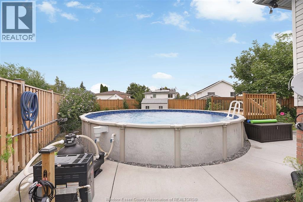 Photo 41 of 1828 Vicky Circle, Windsor ON