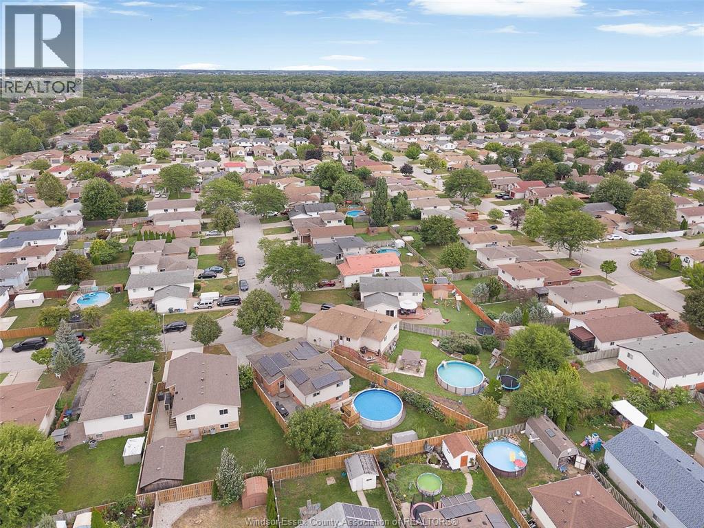 Photo 45 of 1828 Vicky Circle, Windsor ON