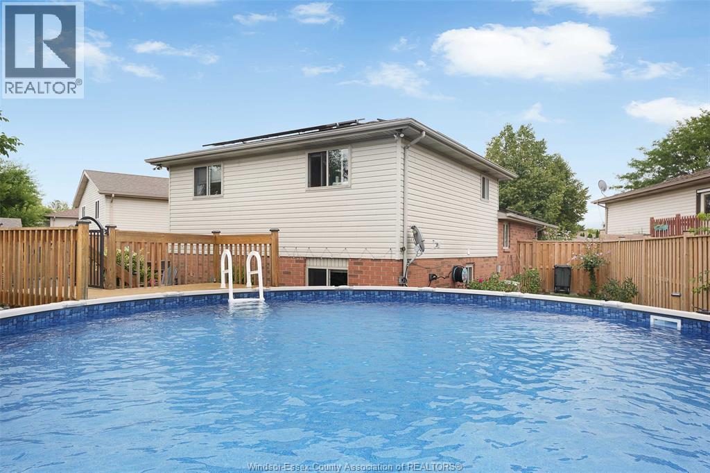 Photo 39 of 1828 Vicky Circle, Windsor ON
