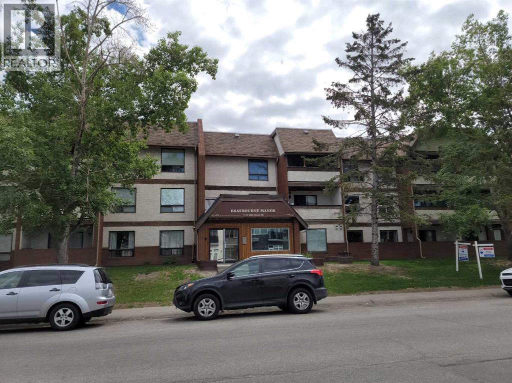 209, 1712 38 Street SE, Calgary, Alberta