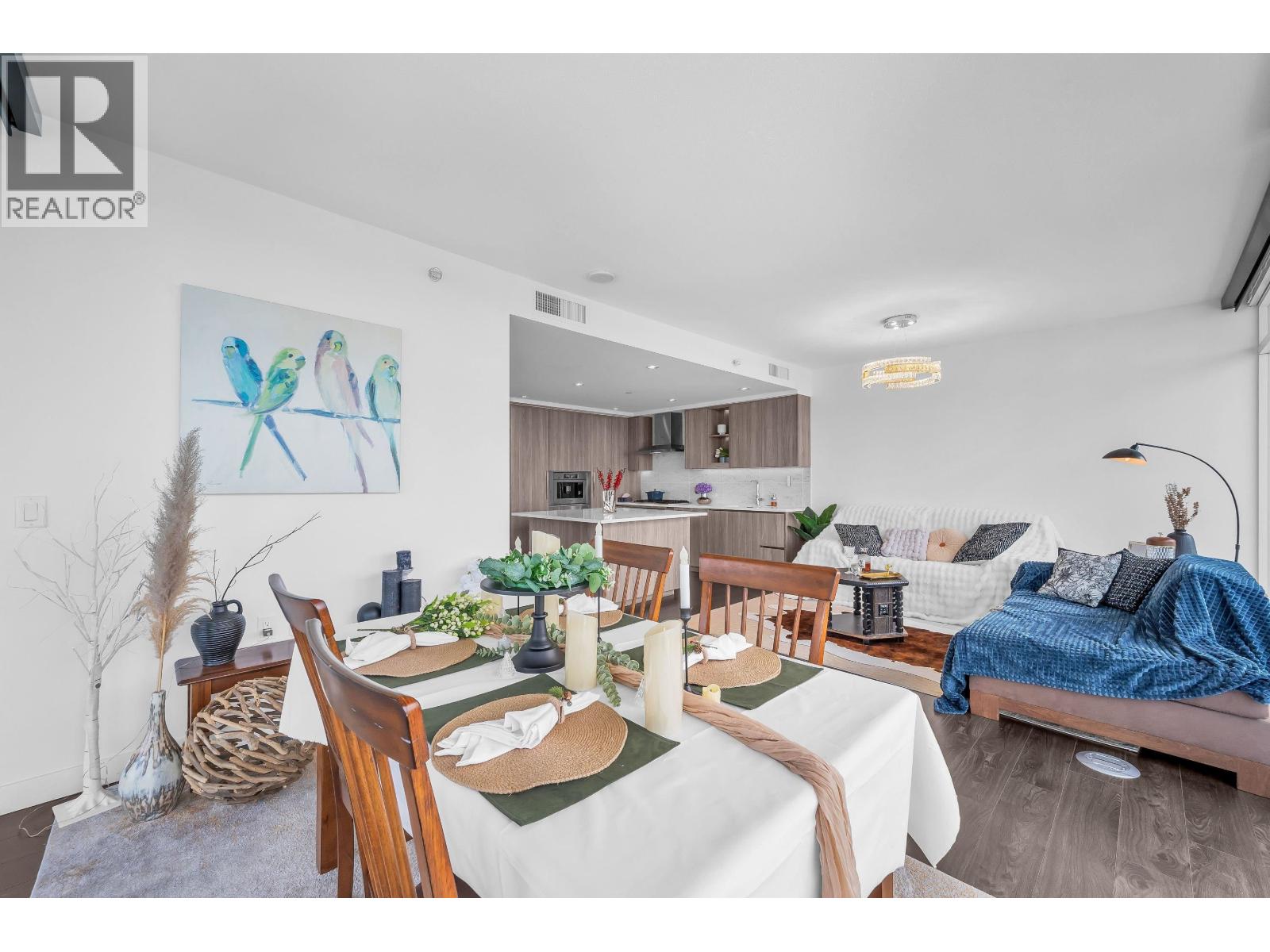 4202 4720 LOUGHEED HIGHWAY, Burnaby