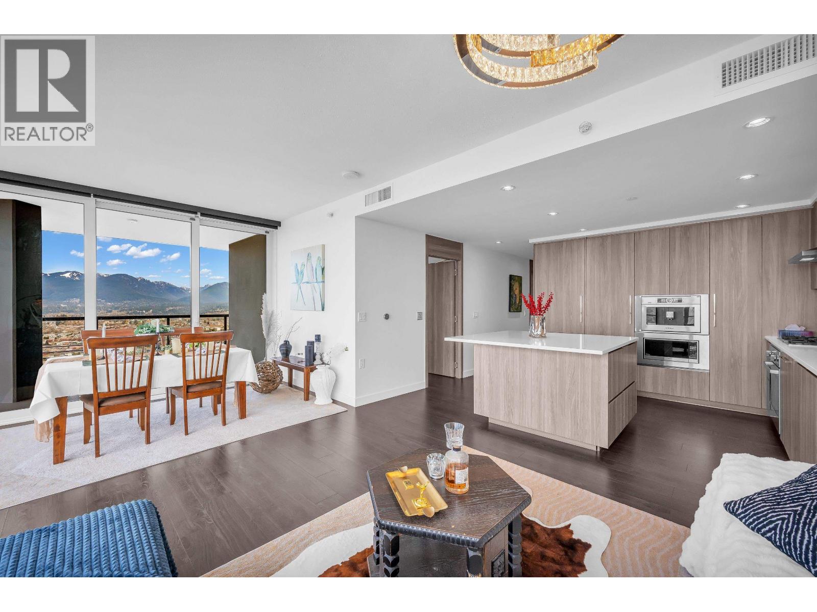 4202 4720 LOUGHEED HIGHWAY, Burnaby