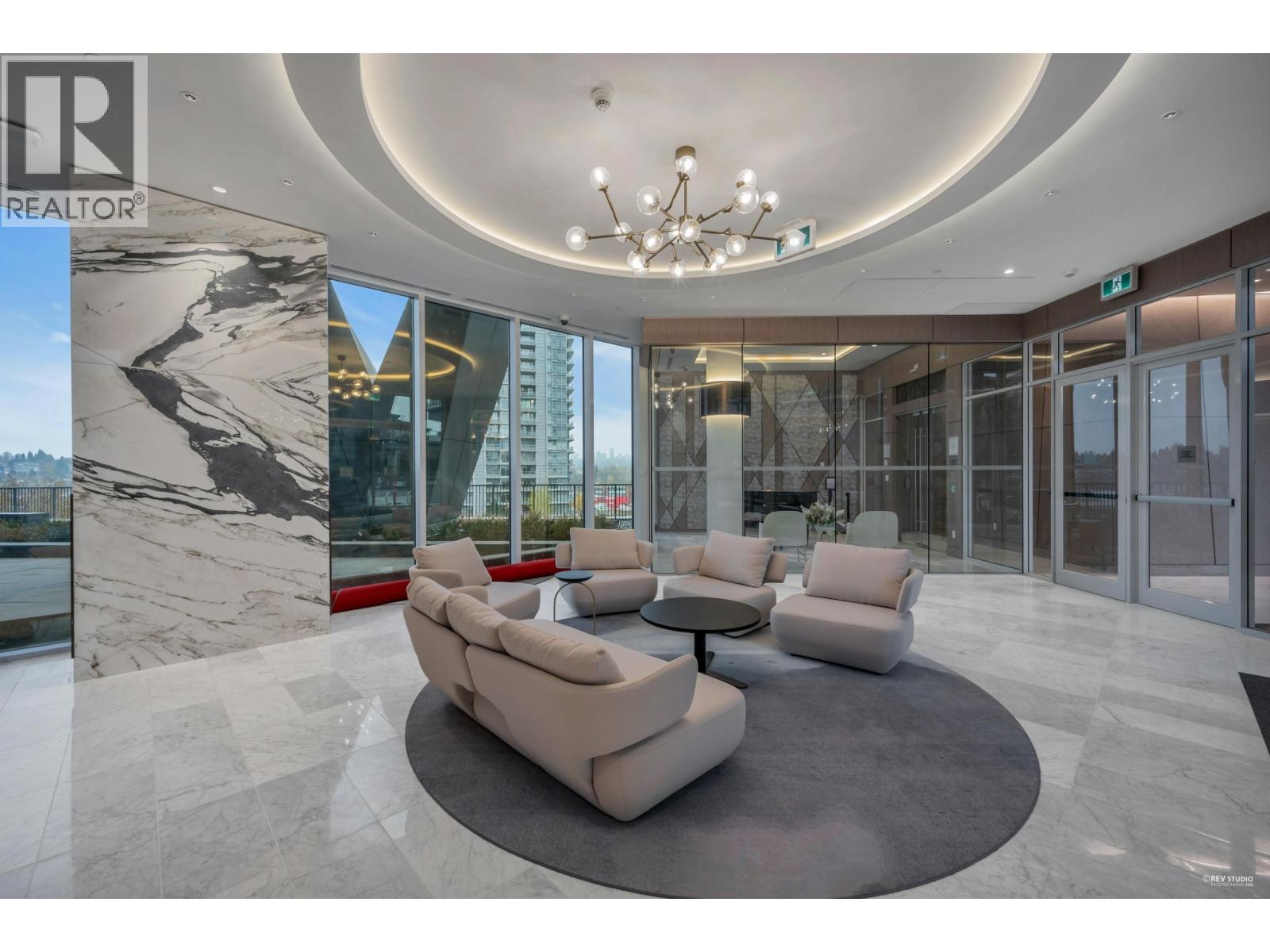 4202 4720 LOUGHEED HIGHWAY, Burnaby