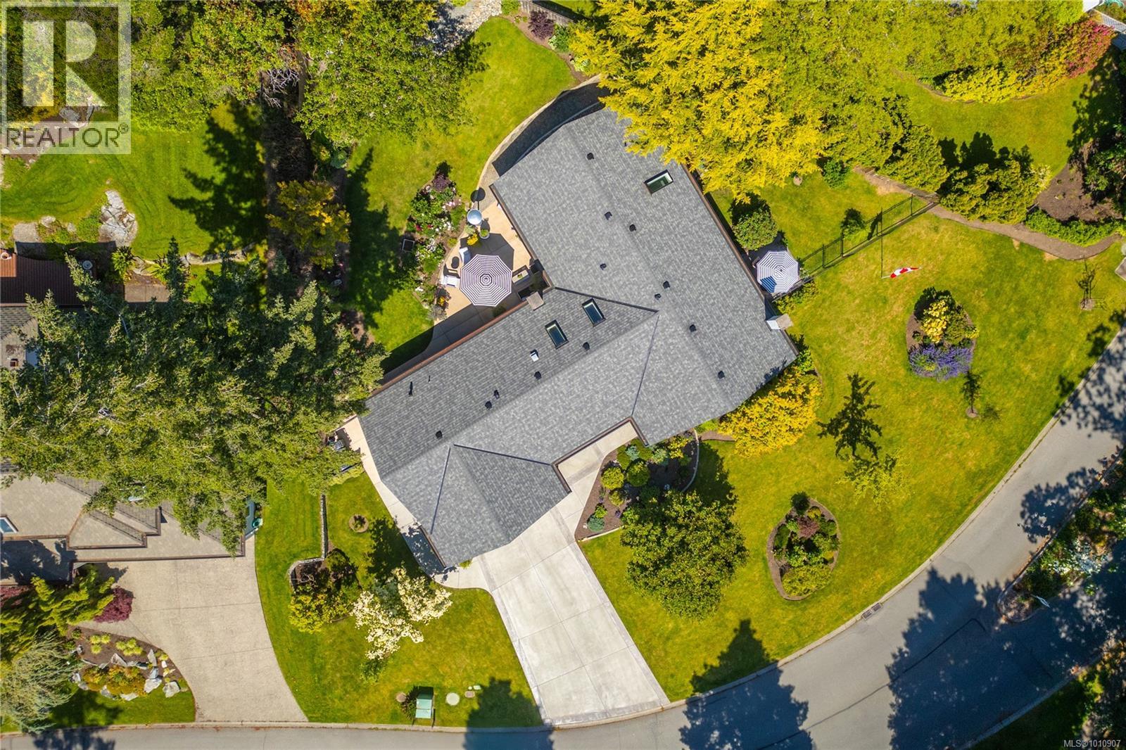  2780 Arbutus Road, Saanich