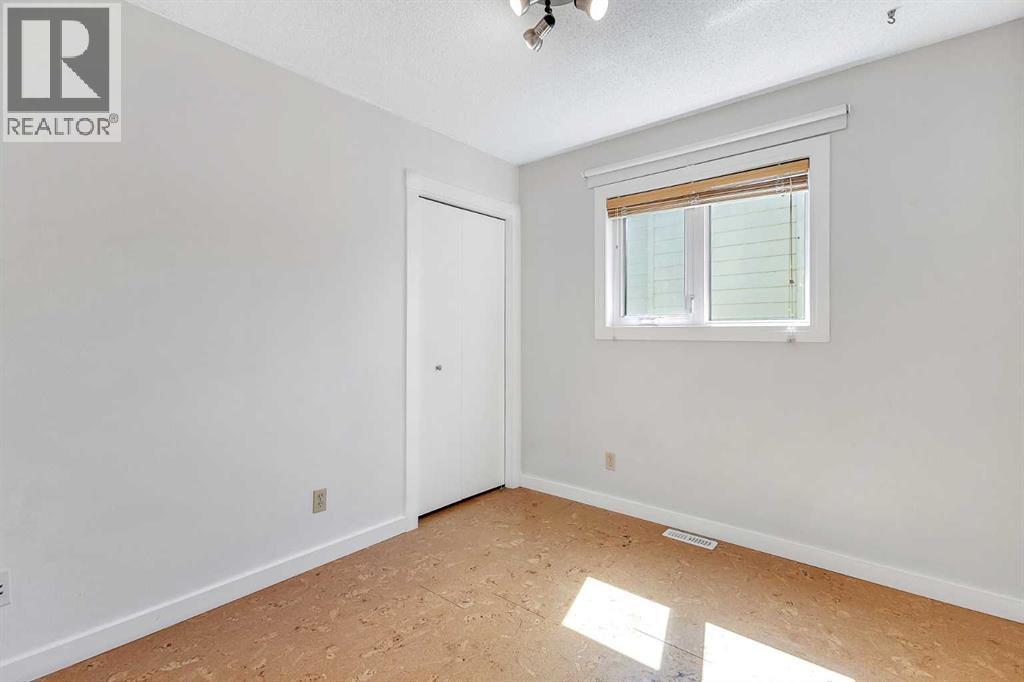 Photo 13 of 140 Sun Harbour Way Se, Calgary AB