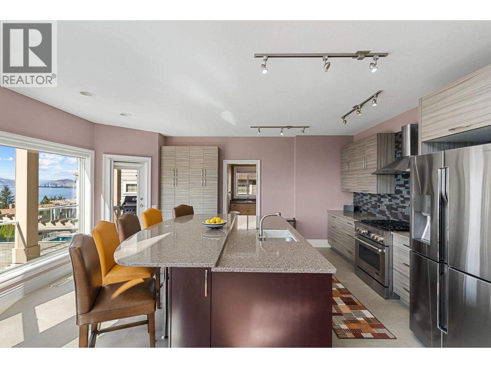  374 Quilchena Drive, Kelowna