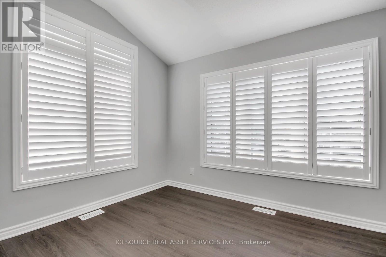 Photo 20 of 530 Rye Grass Way, Ottawa ON