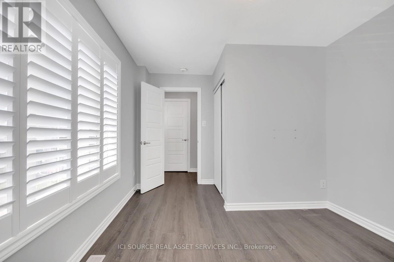 Photo 21 of 530 Rye Grass Way, Ottawa ON