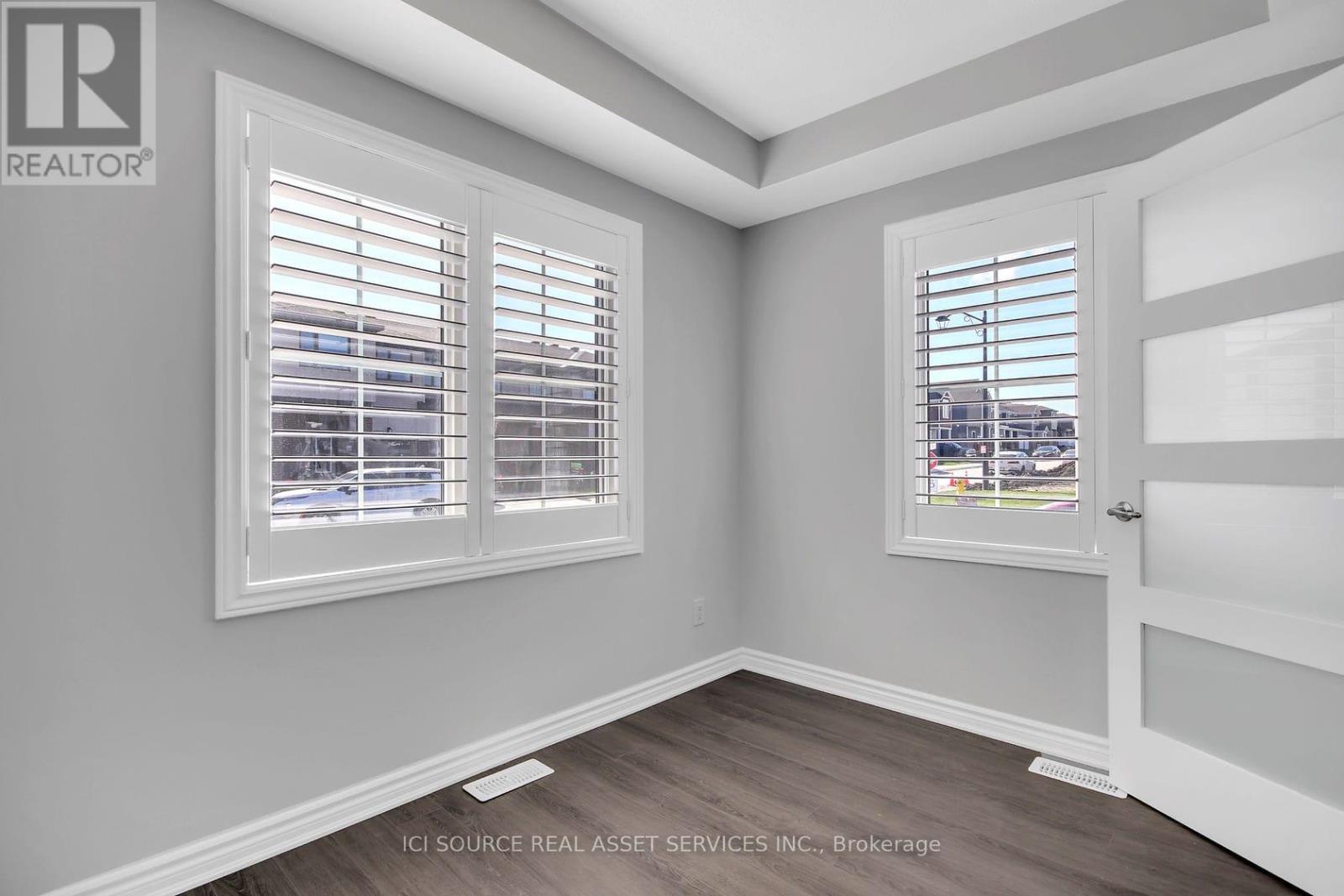 Photo 23 of 530 Rye Grass Way, Ottawa ON