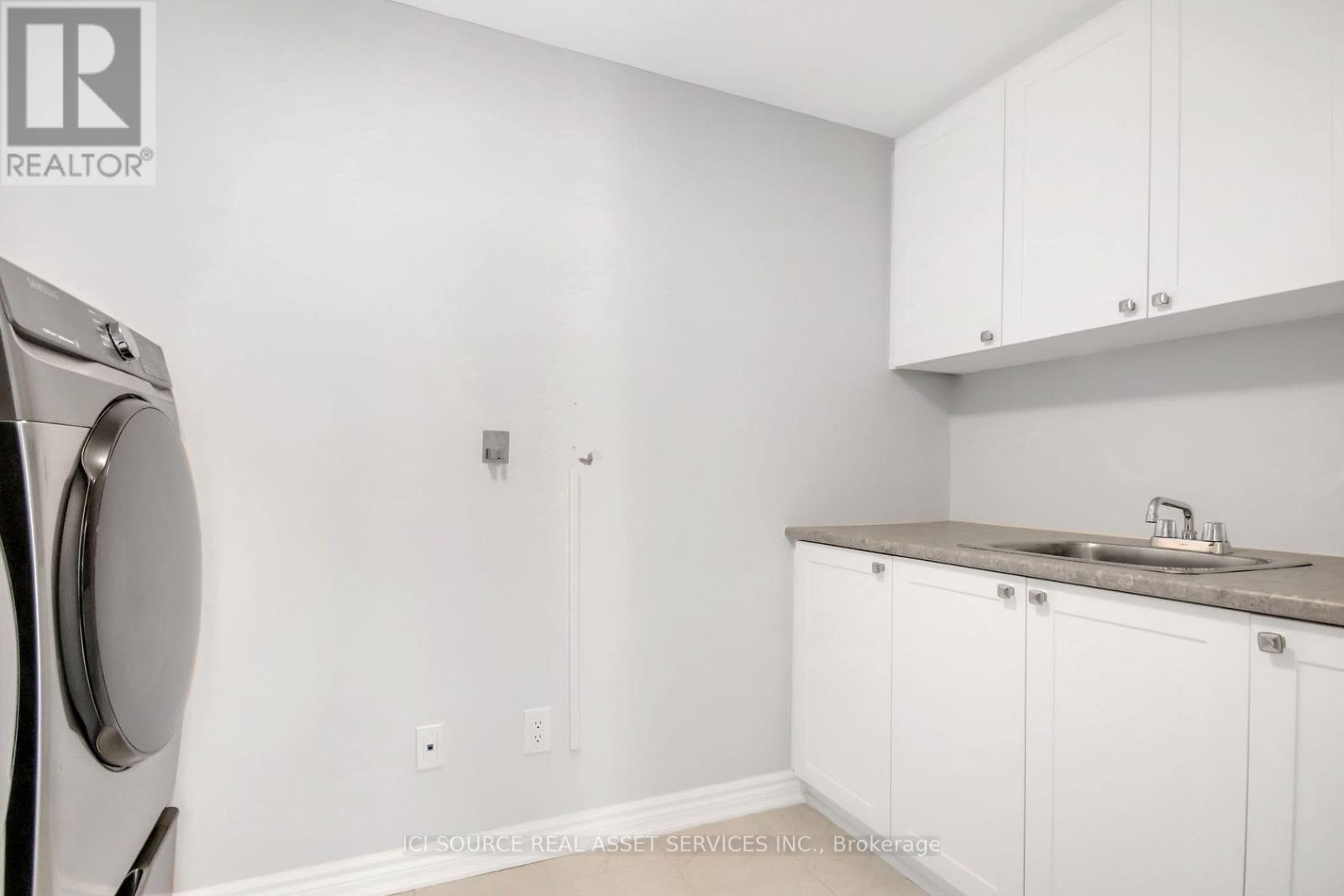Photo 24 of 530 Rye Grass Way, Ottawa ON