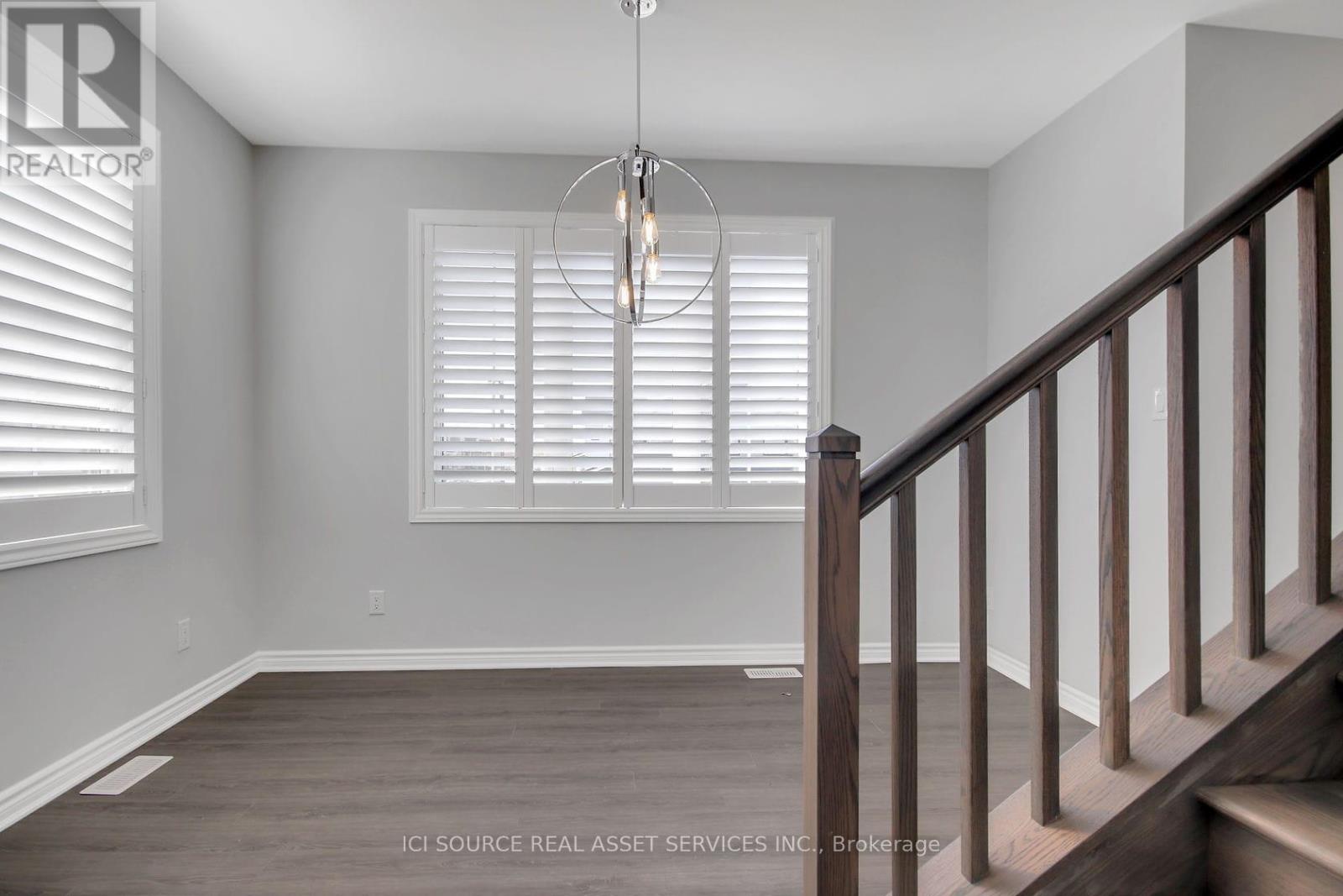 Photo 9 of 530 Rye Grass Way, Ottawa ON