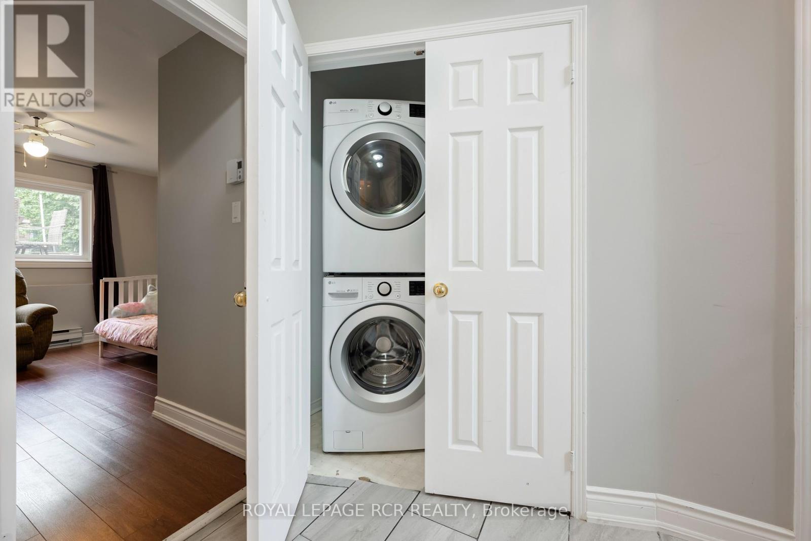 Photo 24 of 310 Shelburne Place, Shelburne ON