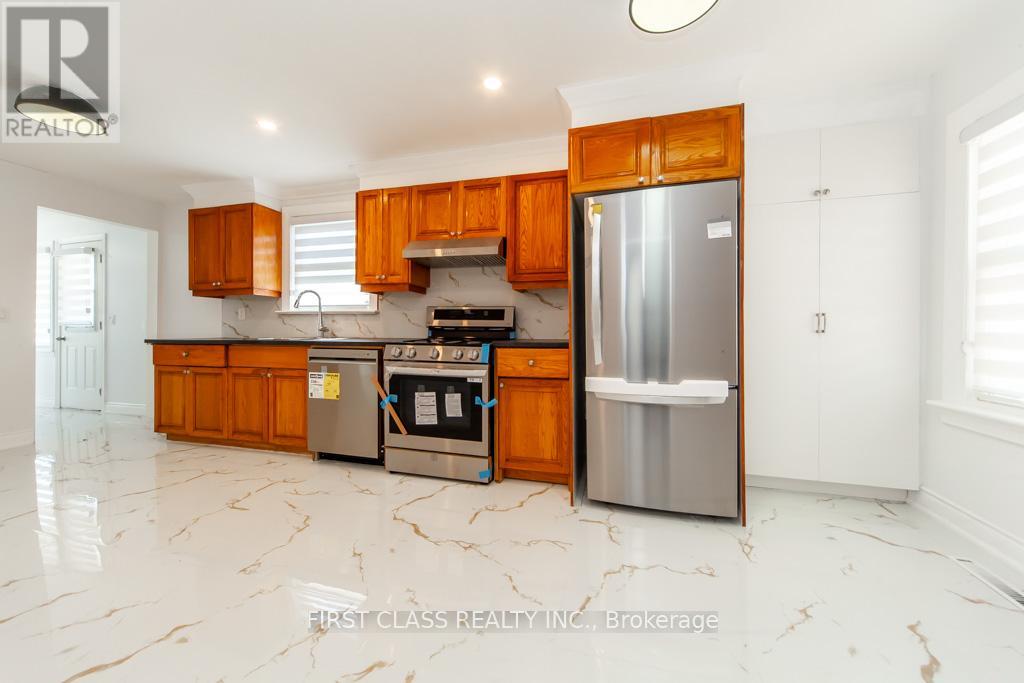 Photo 1 of 7751 Thomas Street, Niagara Falls ON