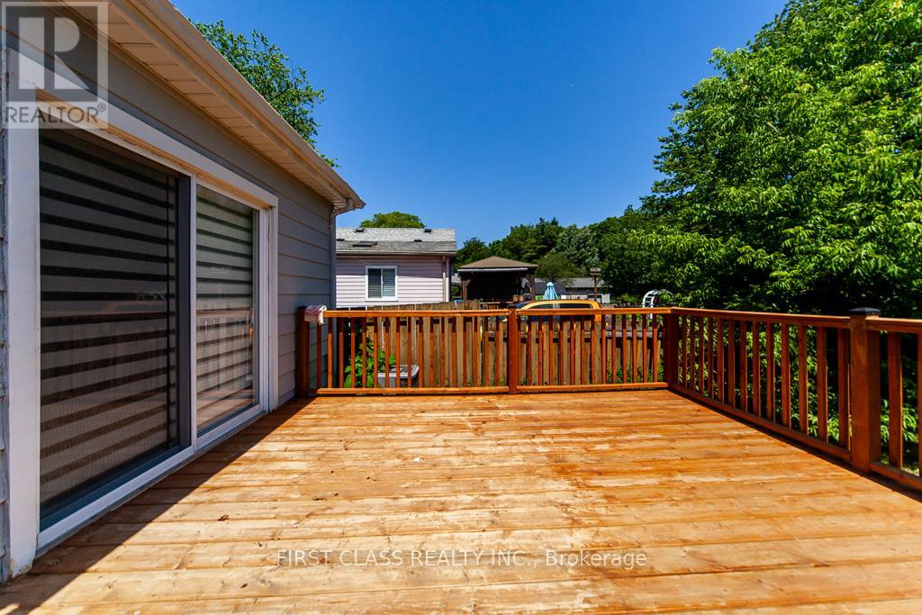 Photo 8 of 7751 Thomas Street, Niagara Falls ON