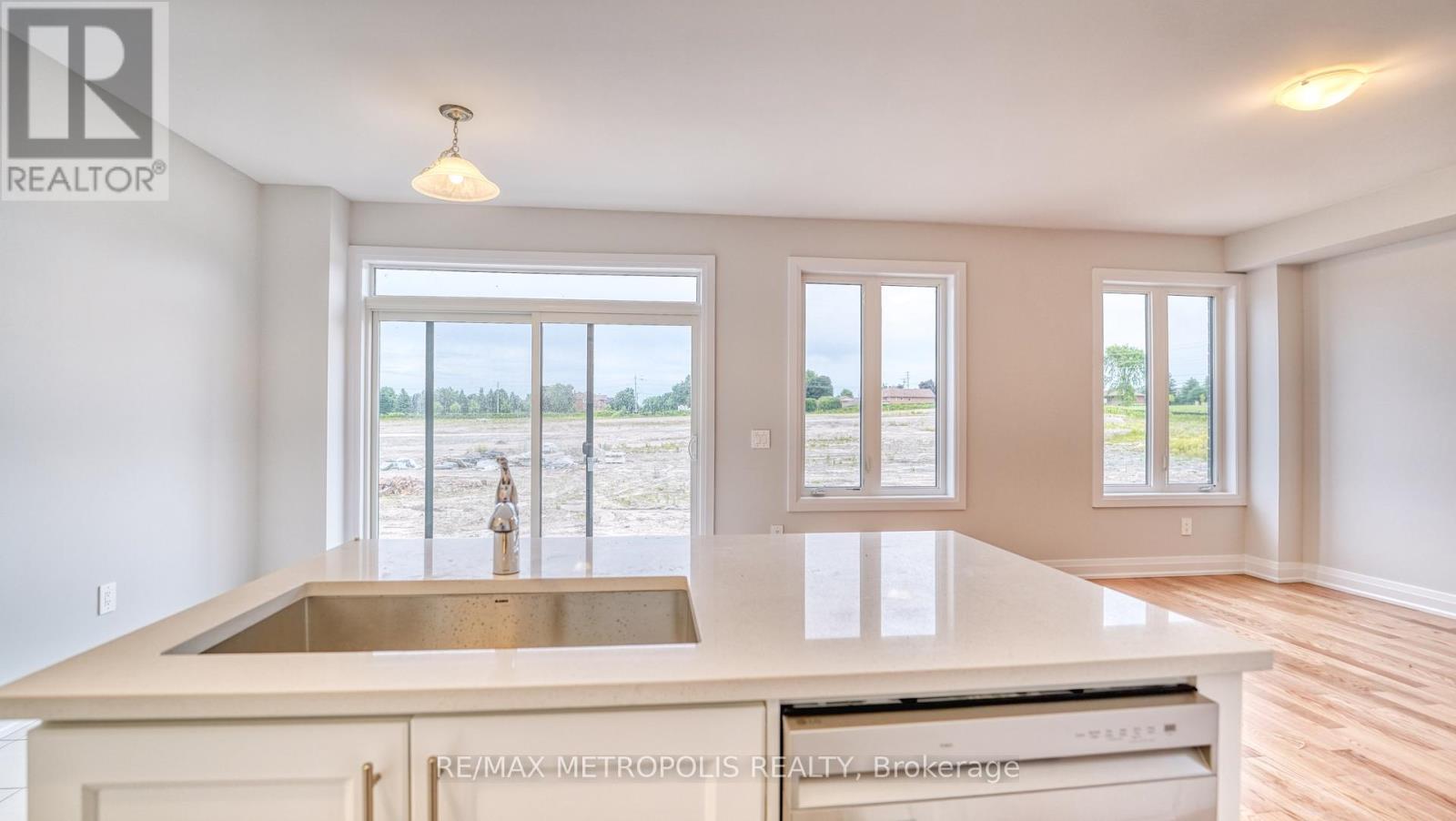 Photo 10 of 149 St Joseph Road, Kawartha Lakes ON