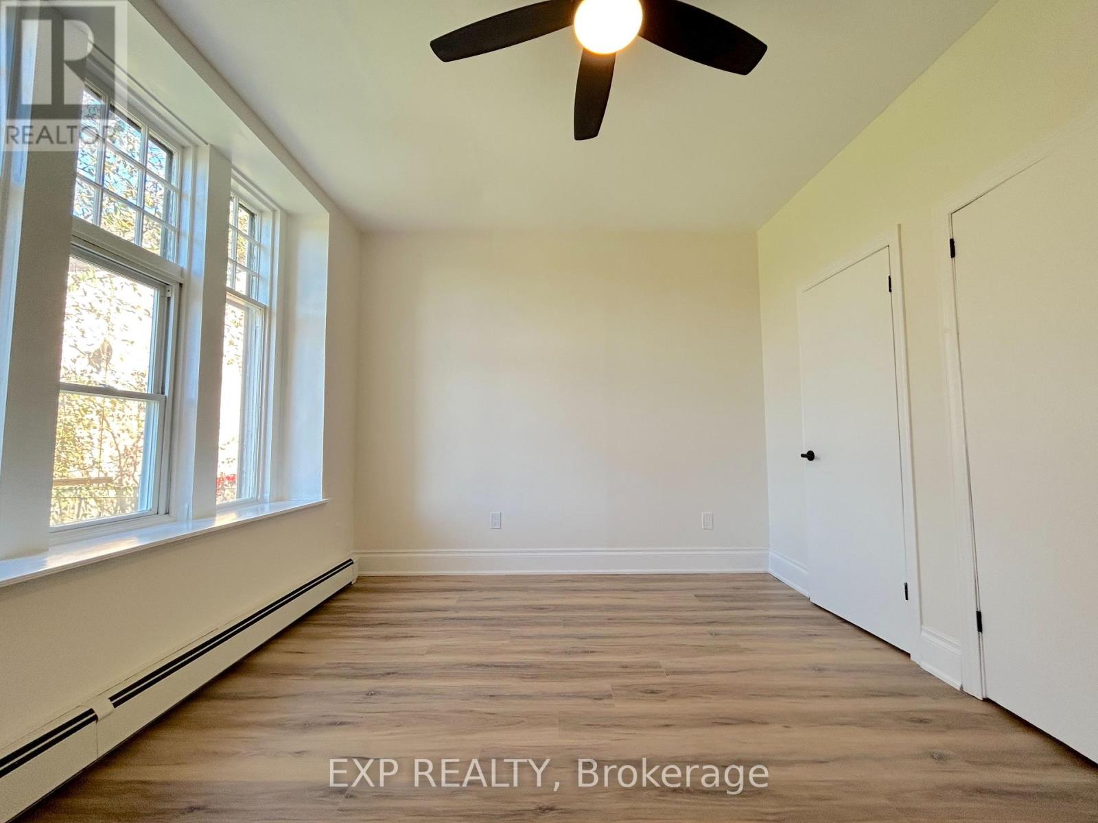Photo 20 of 526 Fifty Road, Hamilton ON