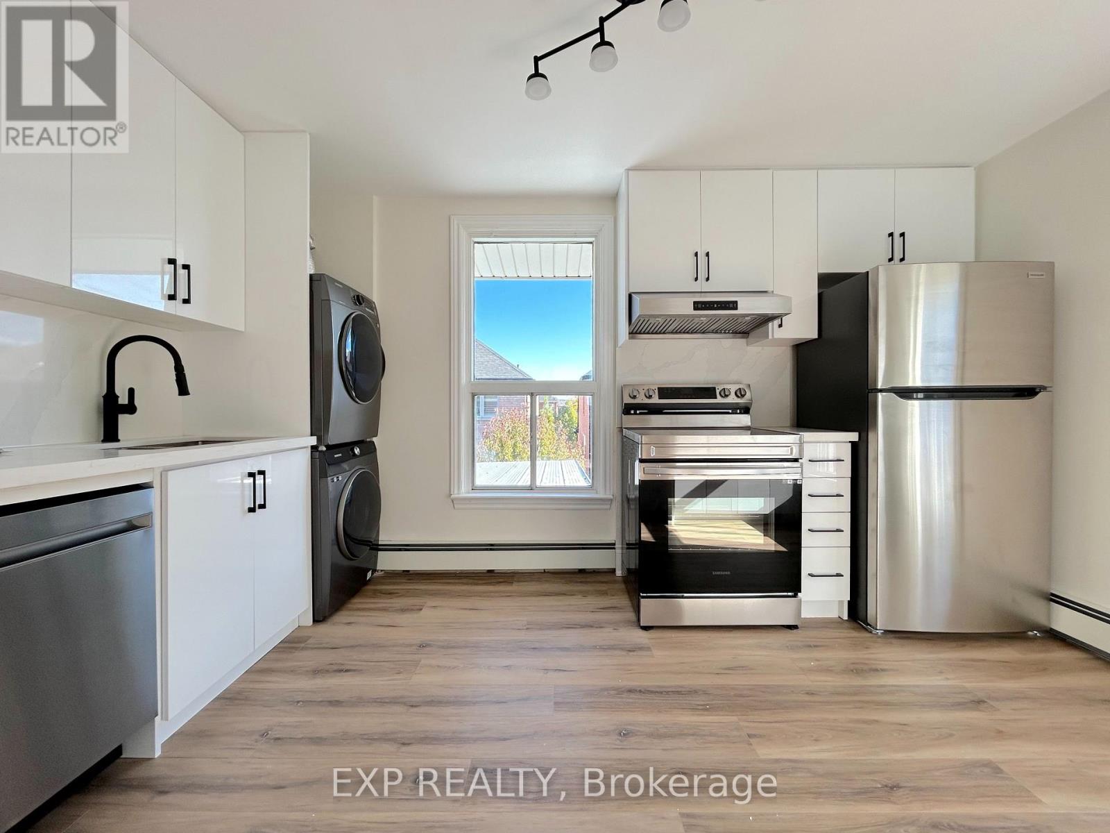 Photo 32 of 526 Fifty Road, Hamilton ON