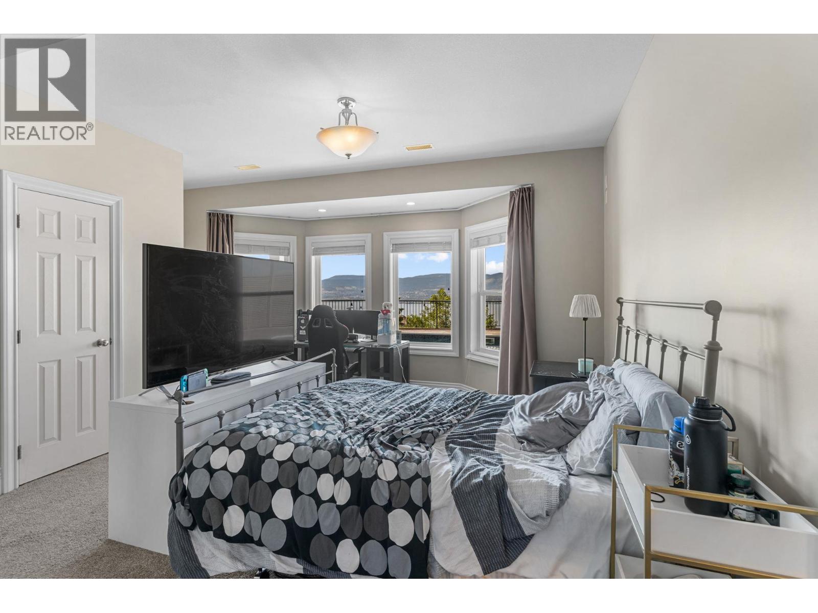  374 Quilchena Drive, Kelowna
