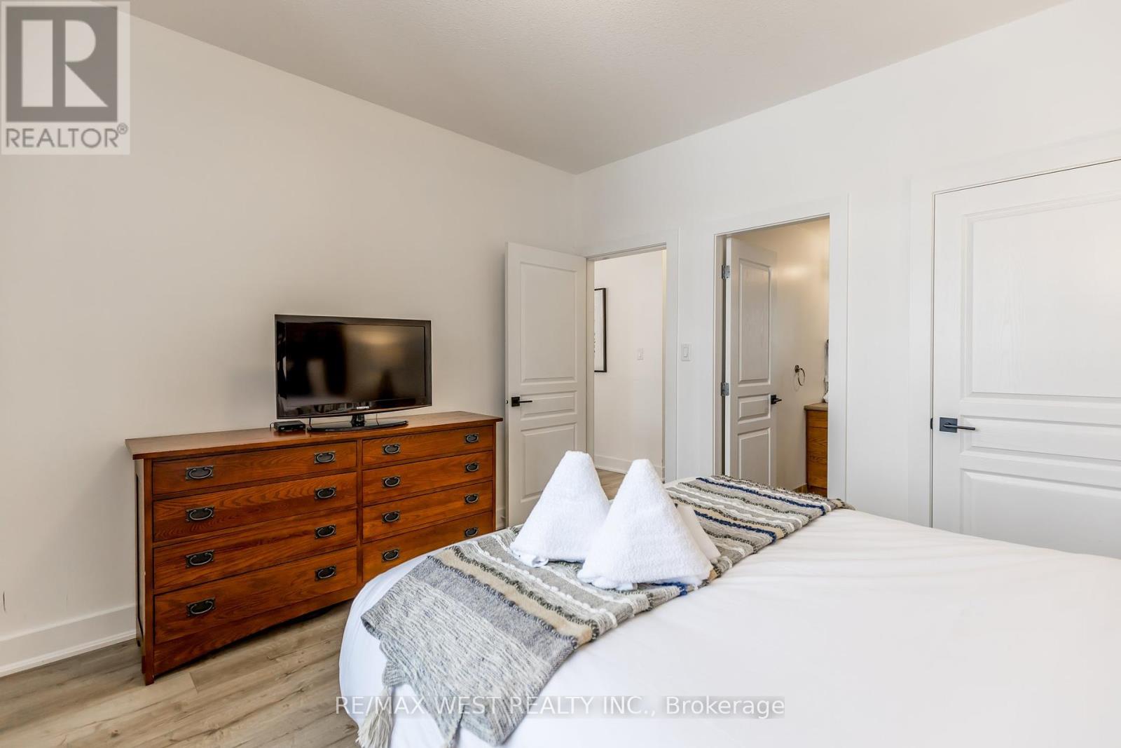 Photo 25 of 119 125 Fairway Court, Blue Mountains ON