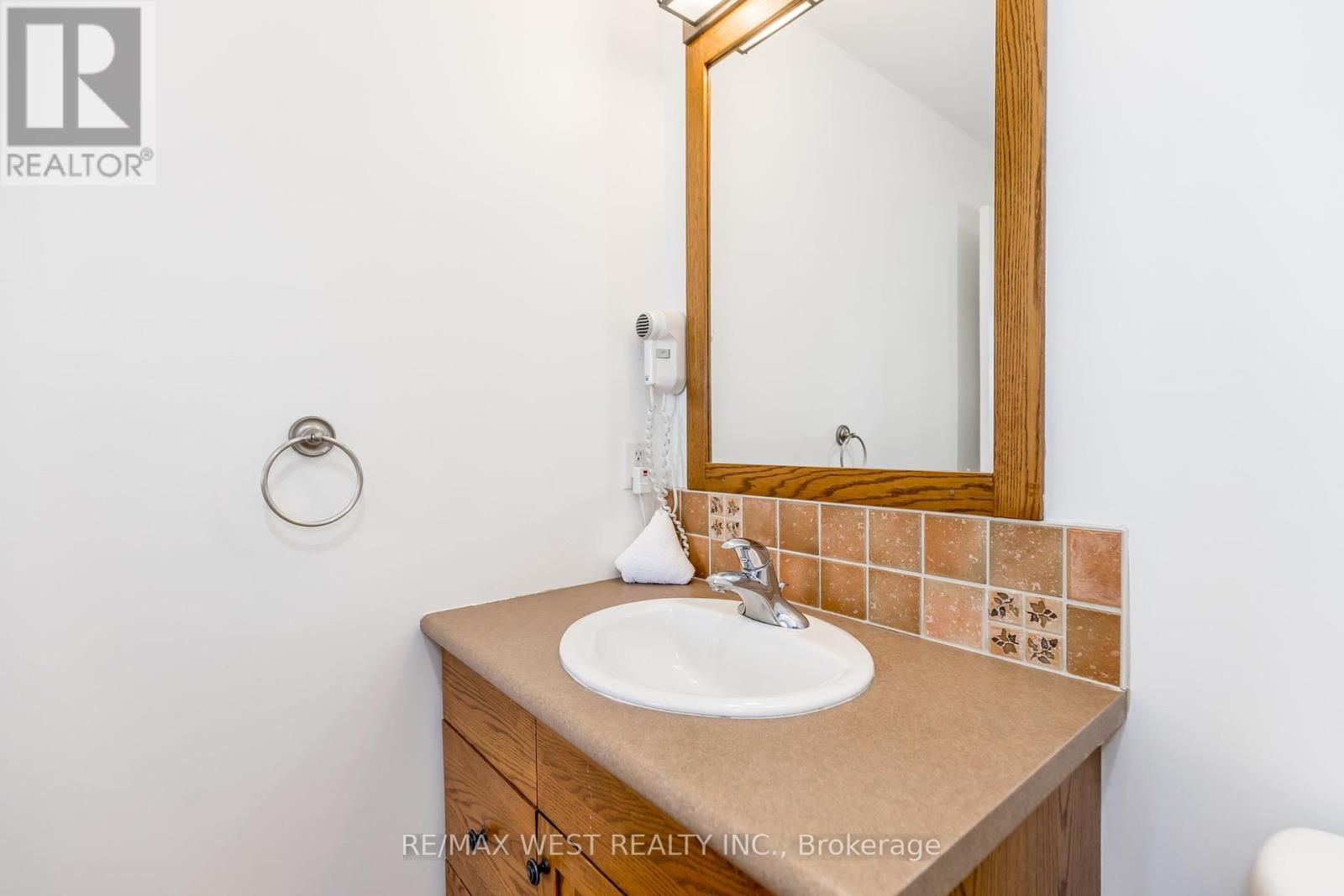 Photo 28 of 119 125 Fairway Court, Blue Mountains ON