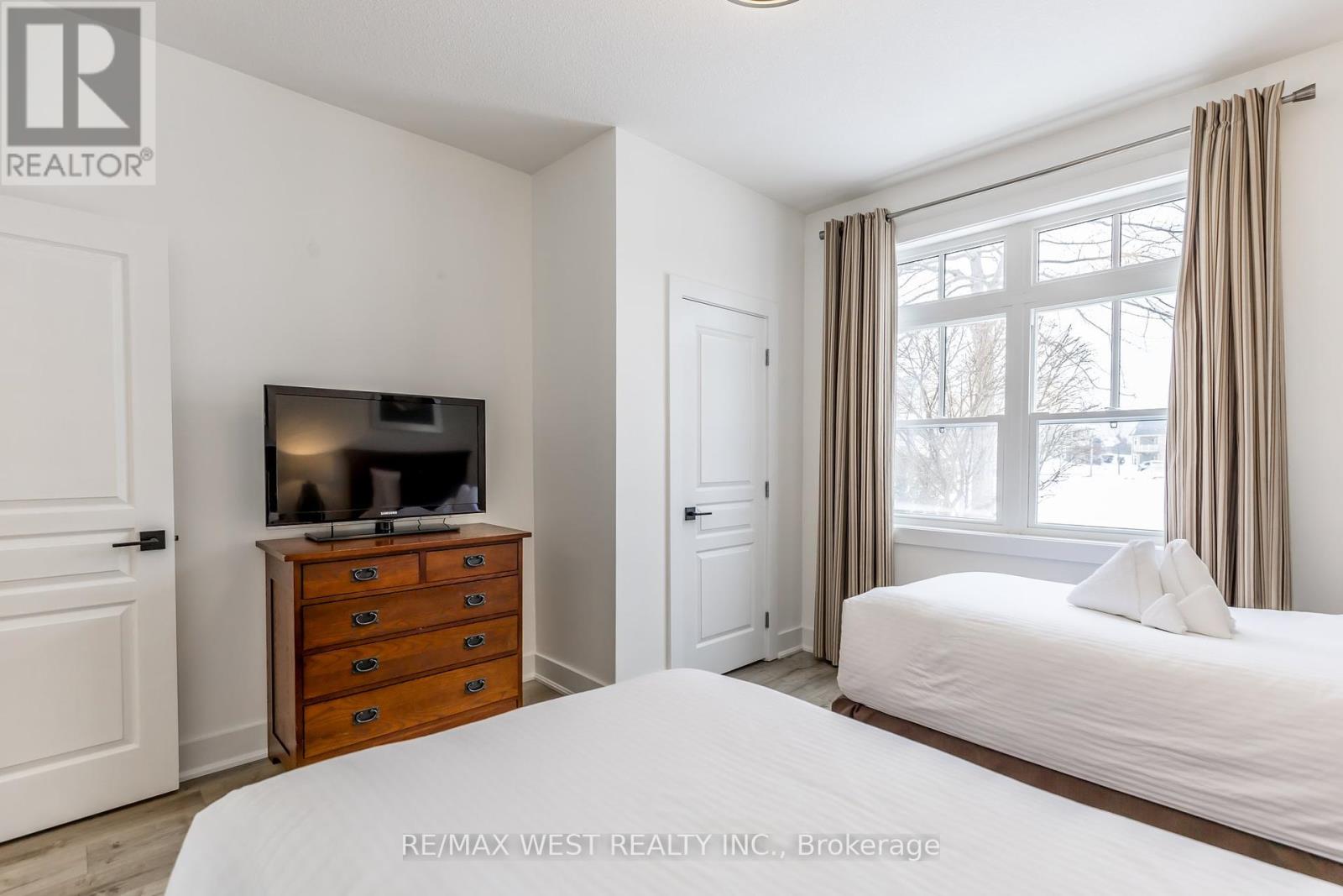 Photo 30 of 119 125 Fairway Court, Blue Mountains ON