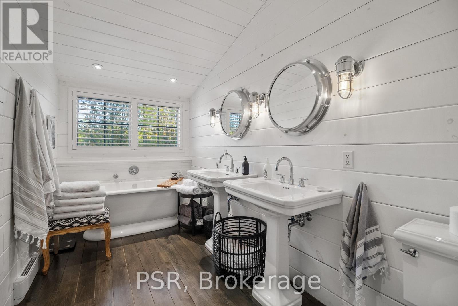 Photo 11 of 12 Harris Street, Muskoka Lakes ON